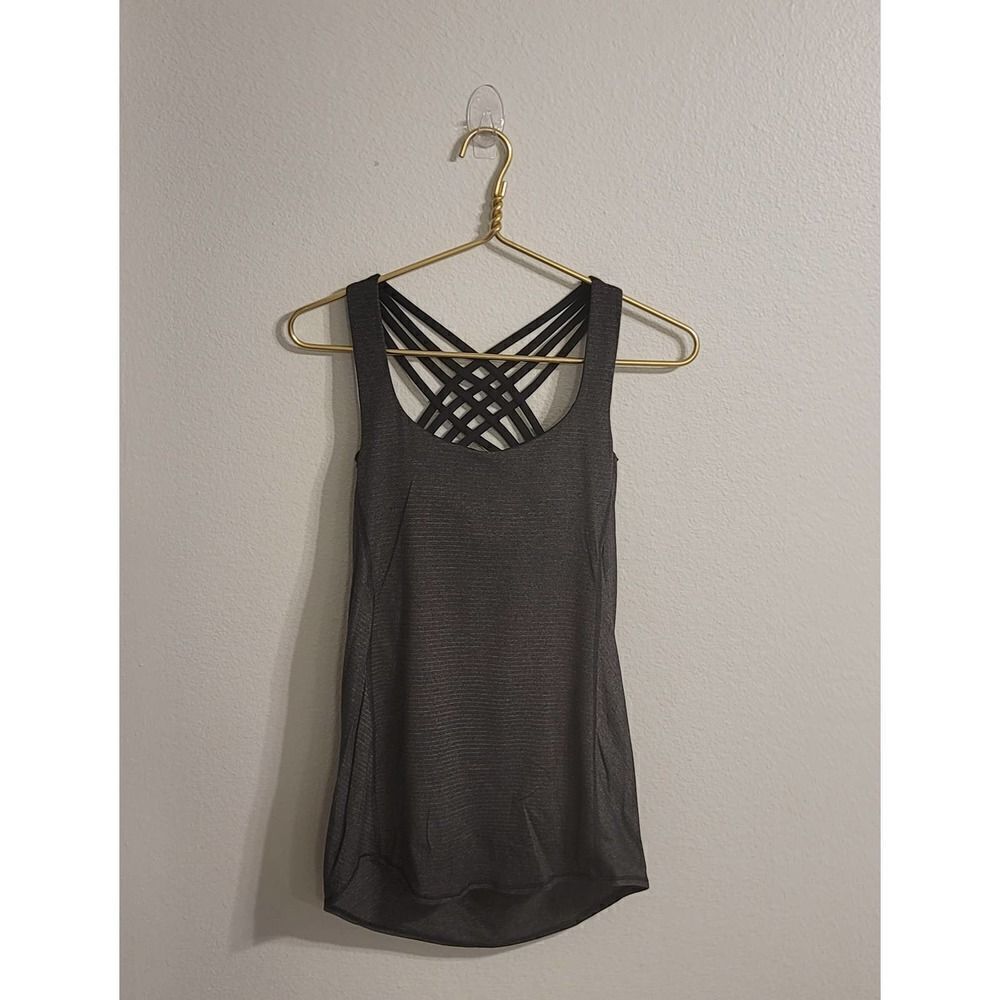 Lululemon Wild Tank Top with Built In Bra Sz 2